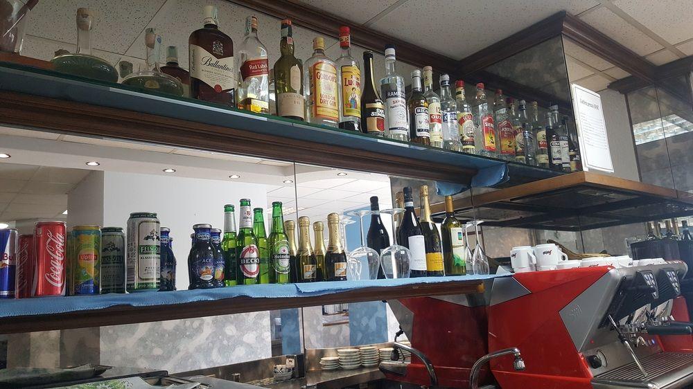 트웰브 호텔 몬칼리에리 외부 사진